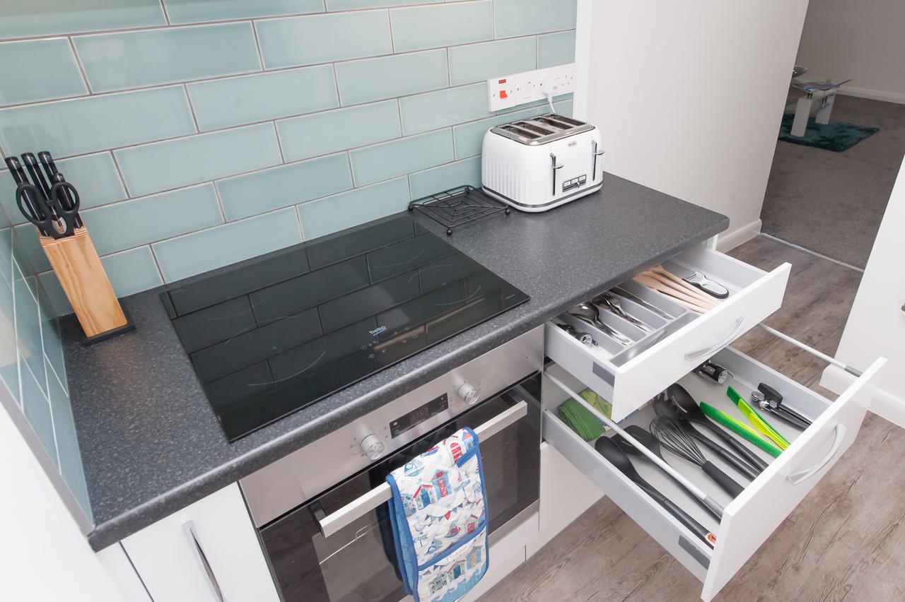 Two Bed Ground Floor Apartment, Sleeps Six, Free Parking And High Speed Wifi Ramsgate Exteriér fotografie